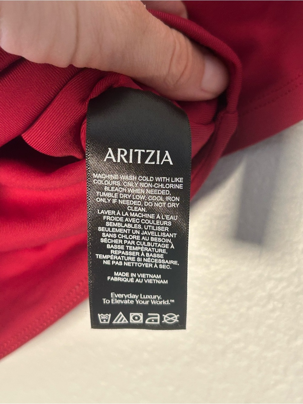 Aritzia Contour Stretch Red Crop Tee - Women's Short Sleeve Top - Picture 6 of 8